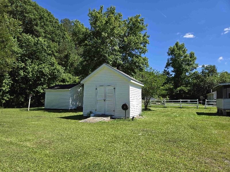 2819 Hines Rd - Photo 2 of 11