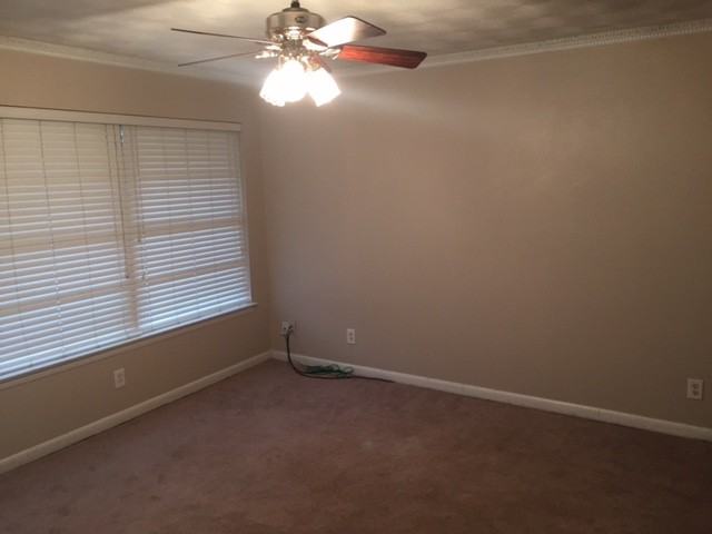 1422 Nantucket Dr - Photo 2 of 13