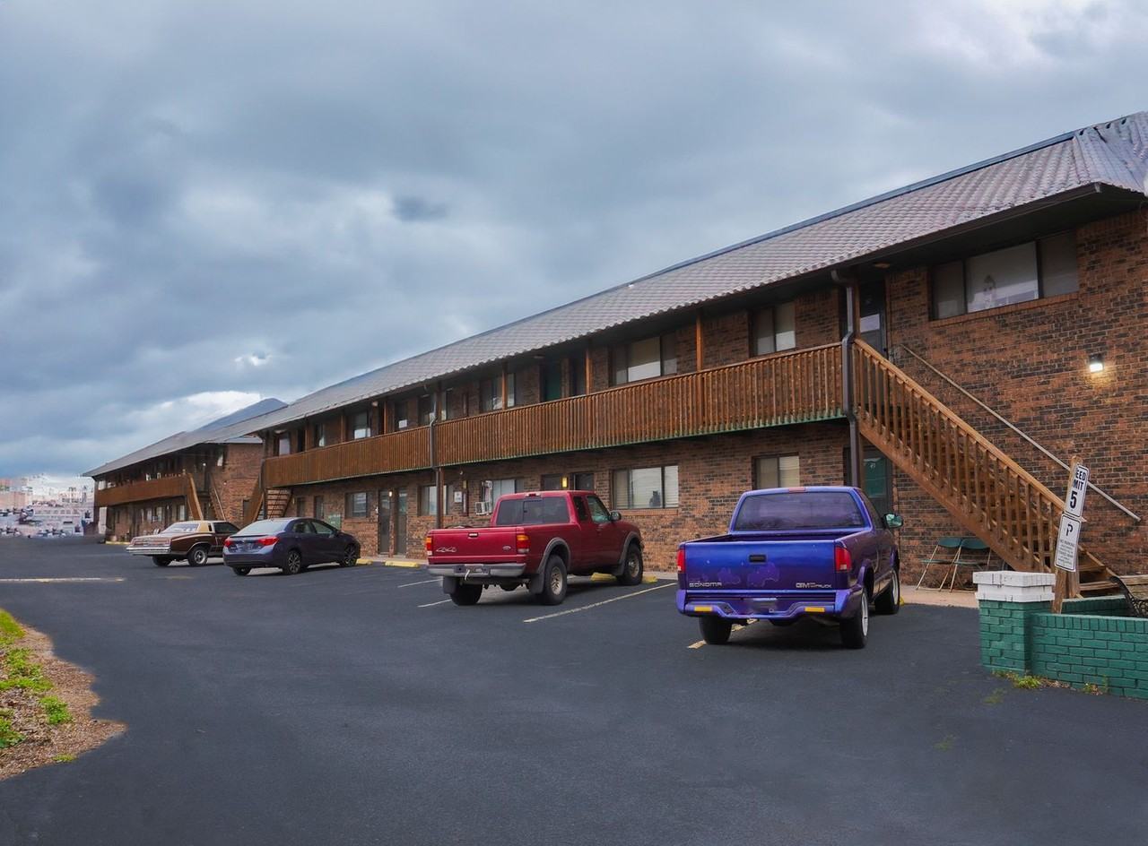 Valley View Apartments - Photo 2 of 50