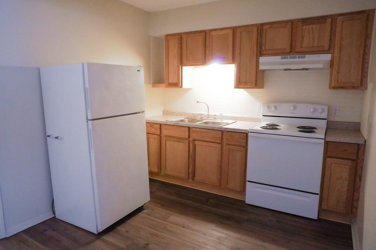 Valley View Apartments - Photo 4 of 50