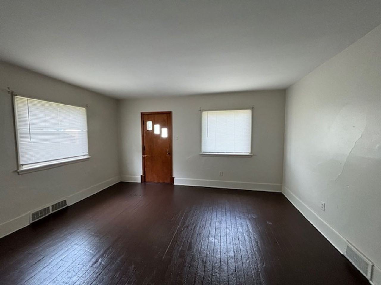 926 Bloom Street - Photo 2 of 11