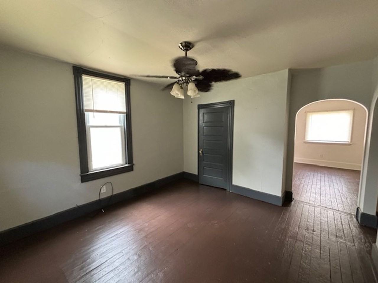 926 Bloom Street - Photo 3 of 11