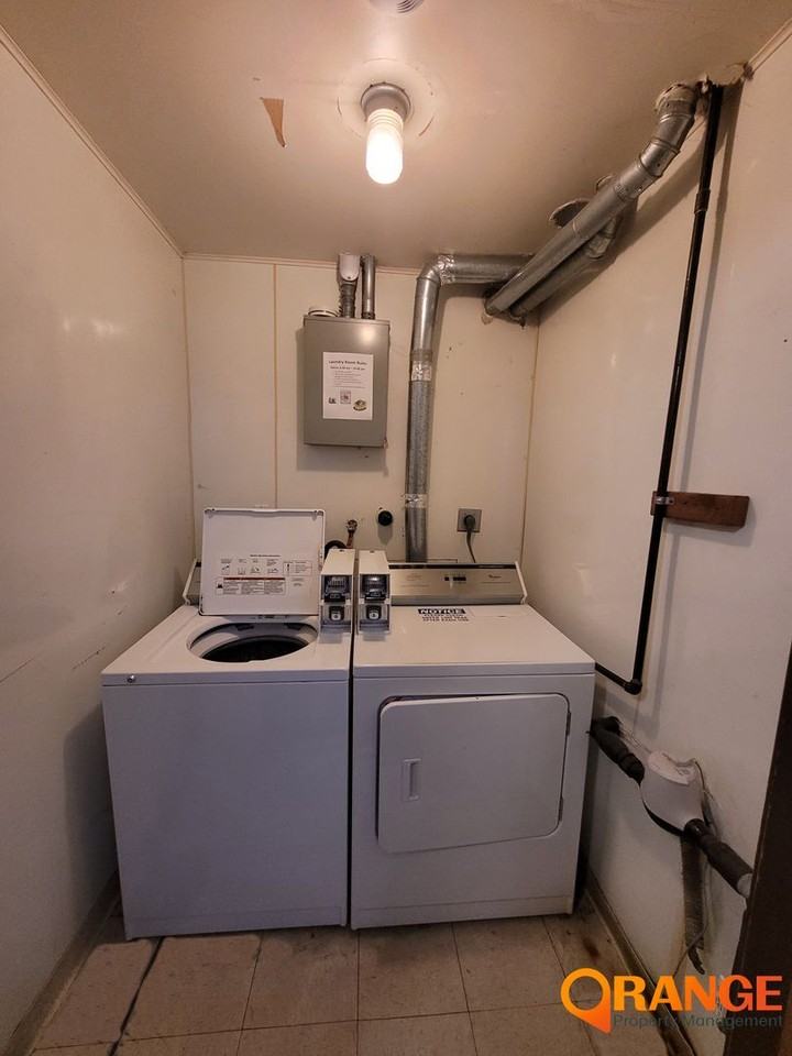 828 Lowell - Photo 2 of 2