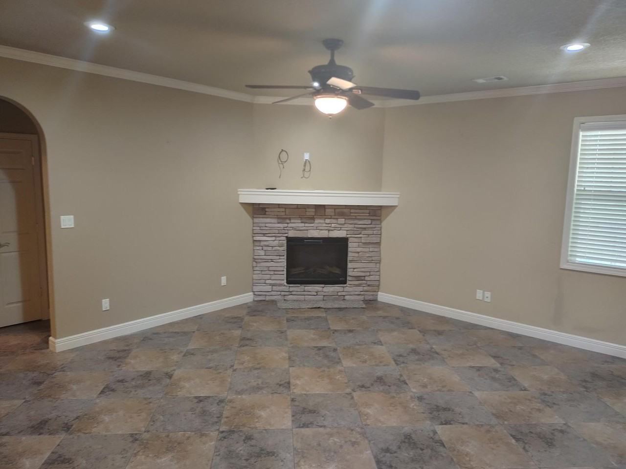108 Fox Chase Cir - Photo 3 of 16