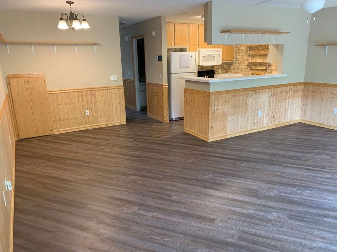 109 N Springview Dr - Photo 4 of 16