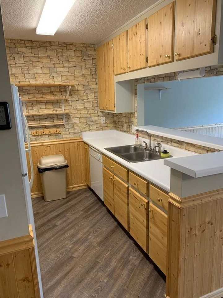 109 N Springview Dr - Photo 6 of 16