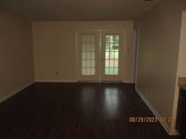 featured image of 2110 Lennox St #11