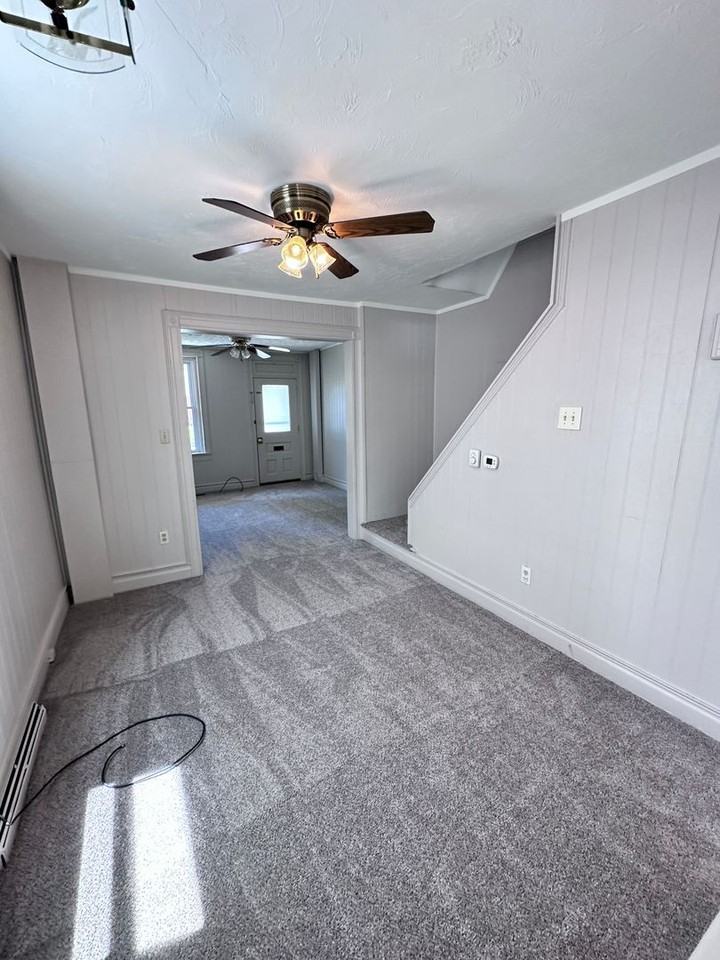 706 N 2nd Ave - Photo 7 of 30