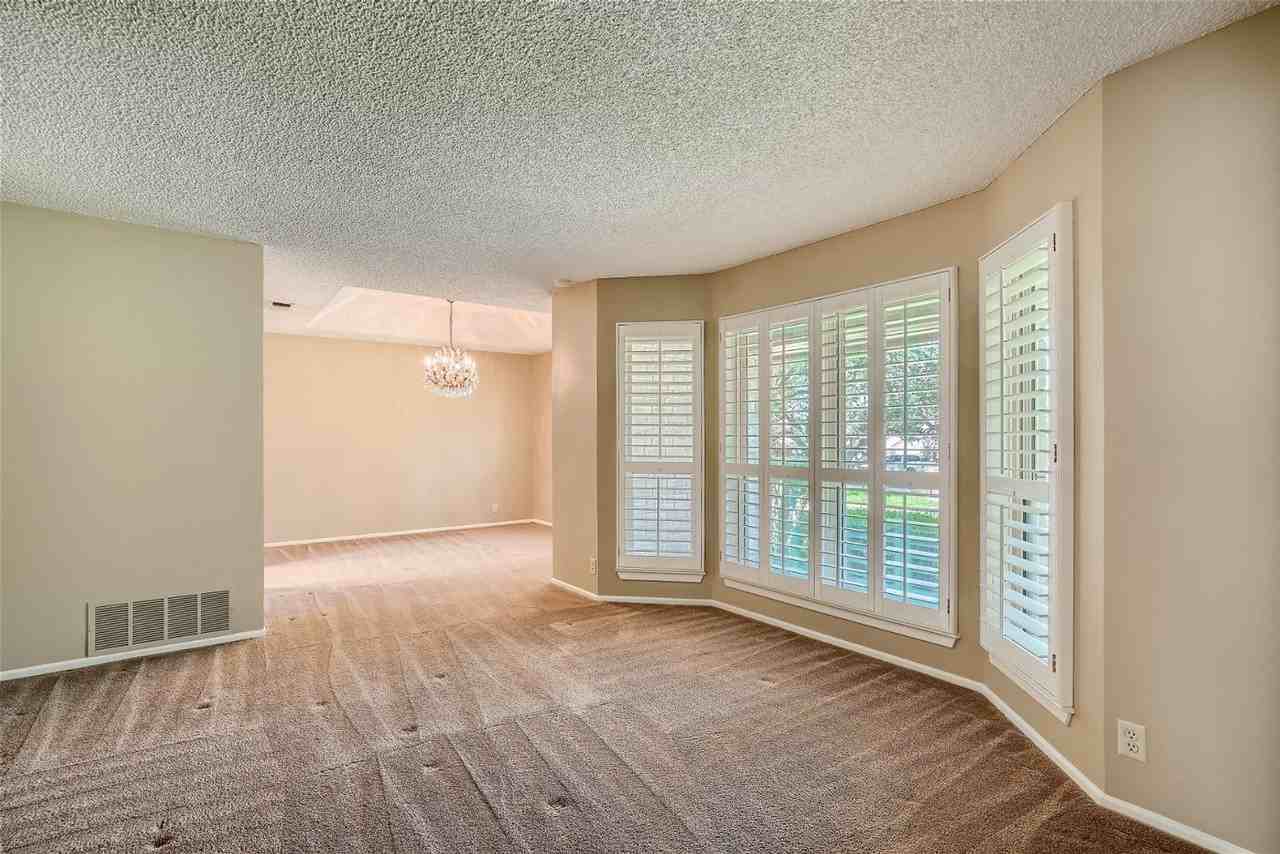 16200 Silver Spur - Photo 3 of 14