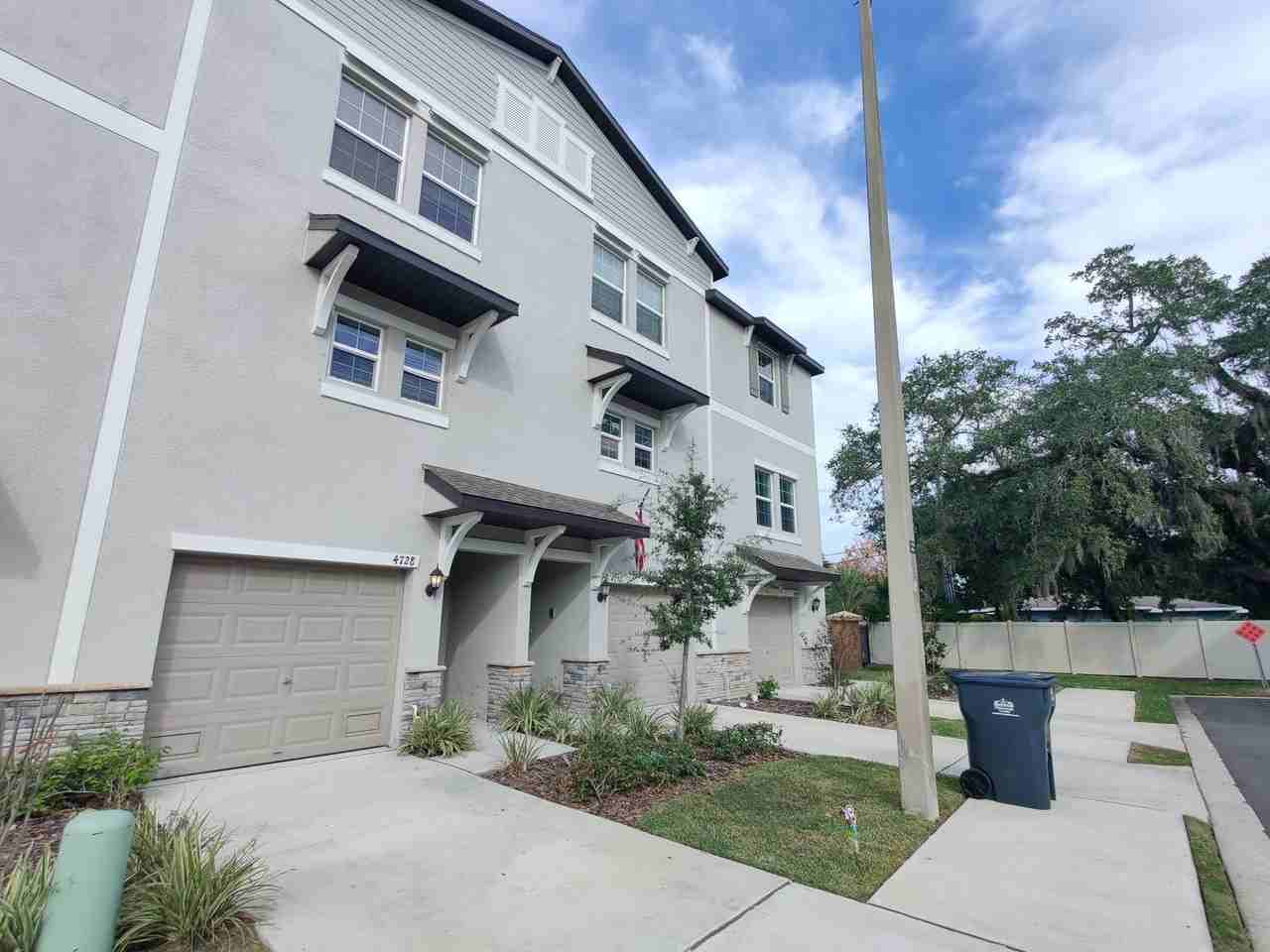 4728 Pickering Harbor Pl - Photo 3 of 36
