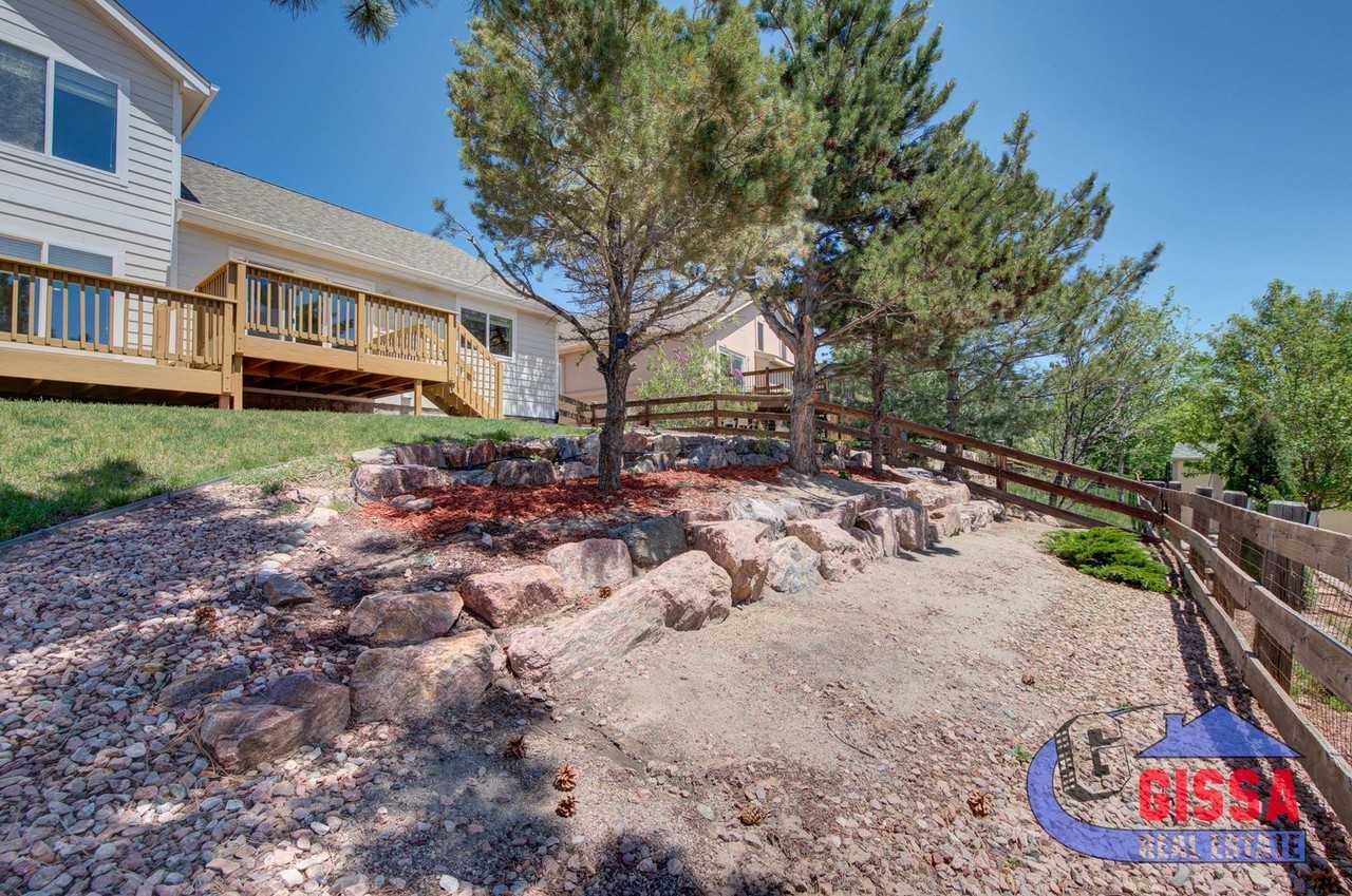 705 Witchhazel Ct - Photo 7 of 50