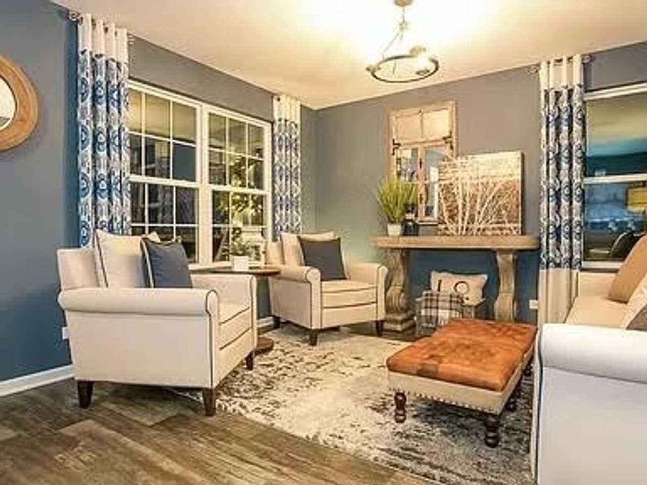 848 Sterling Heights Dr - Photo 2 of 19