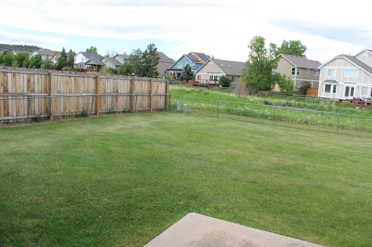 3200 Spruce Drive - Photo 3 of 11