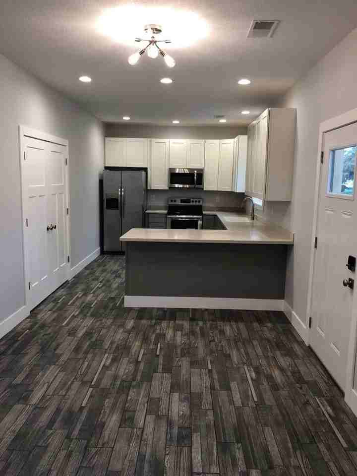 1200 S 8th St #1202S8thST - Photo 3 of 10