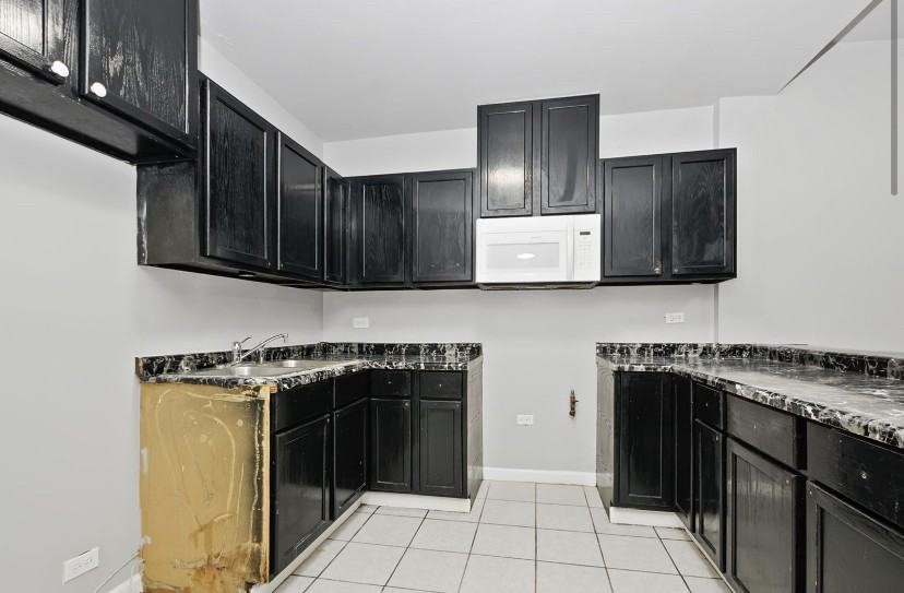 6158 S Albany Ave #2 - Photo 4 of 8