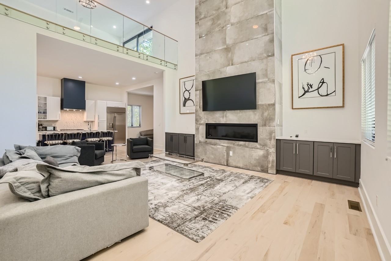 5285 Mount Vernon Pkwy #NA - Photo 3 of 36