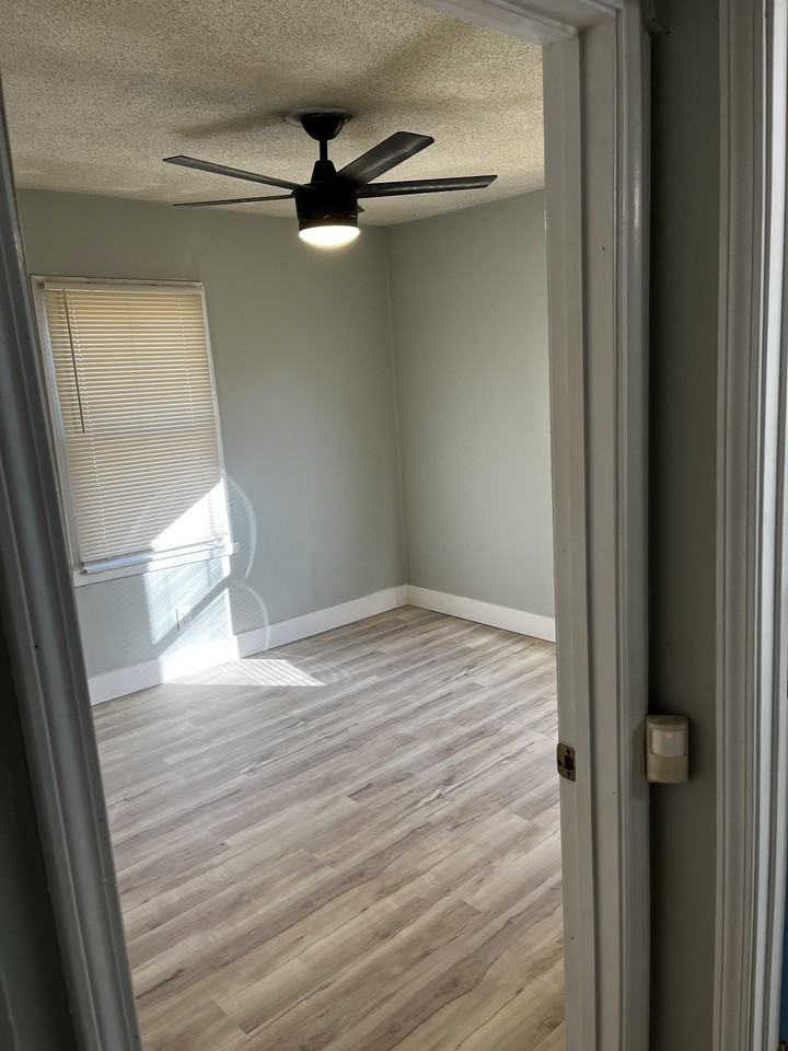 213 S 4th St #NA - Photo 5 of 10