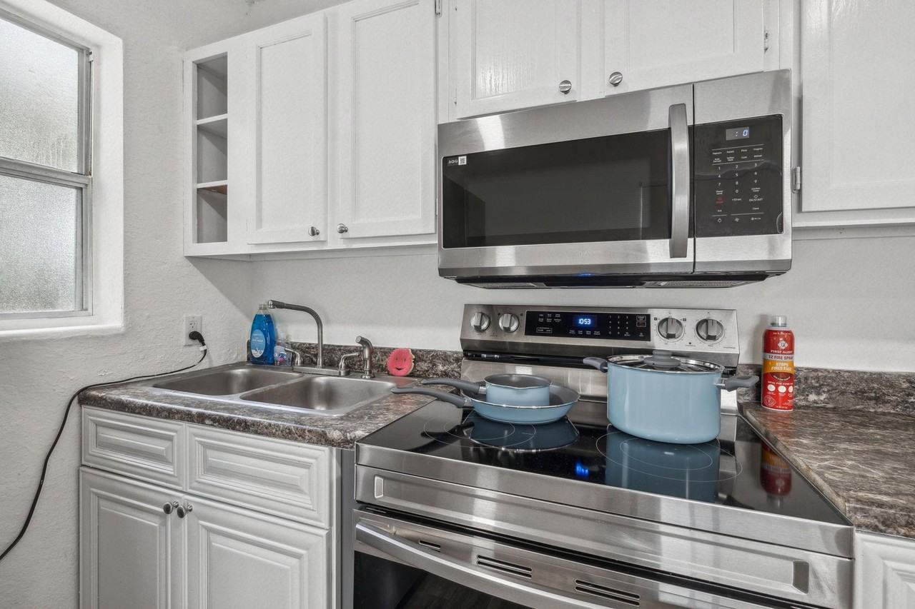 Lenox Ave - Photo 5 of 14