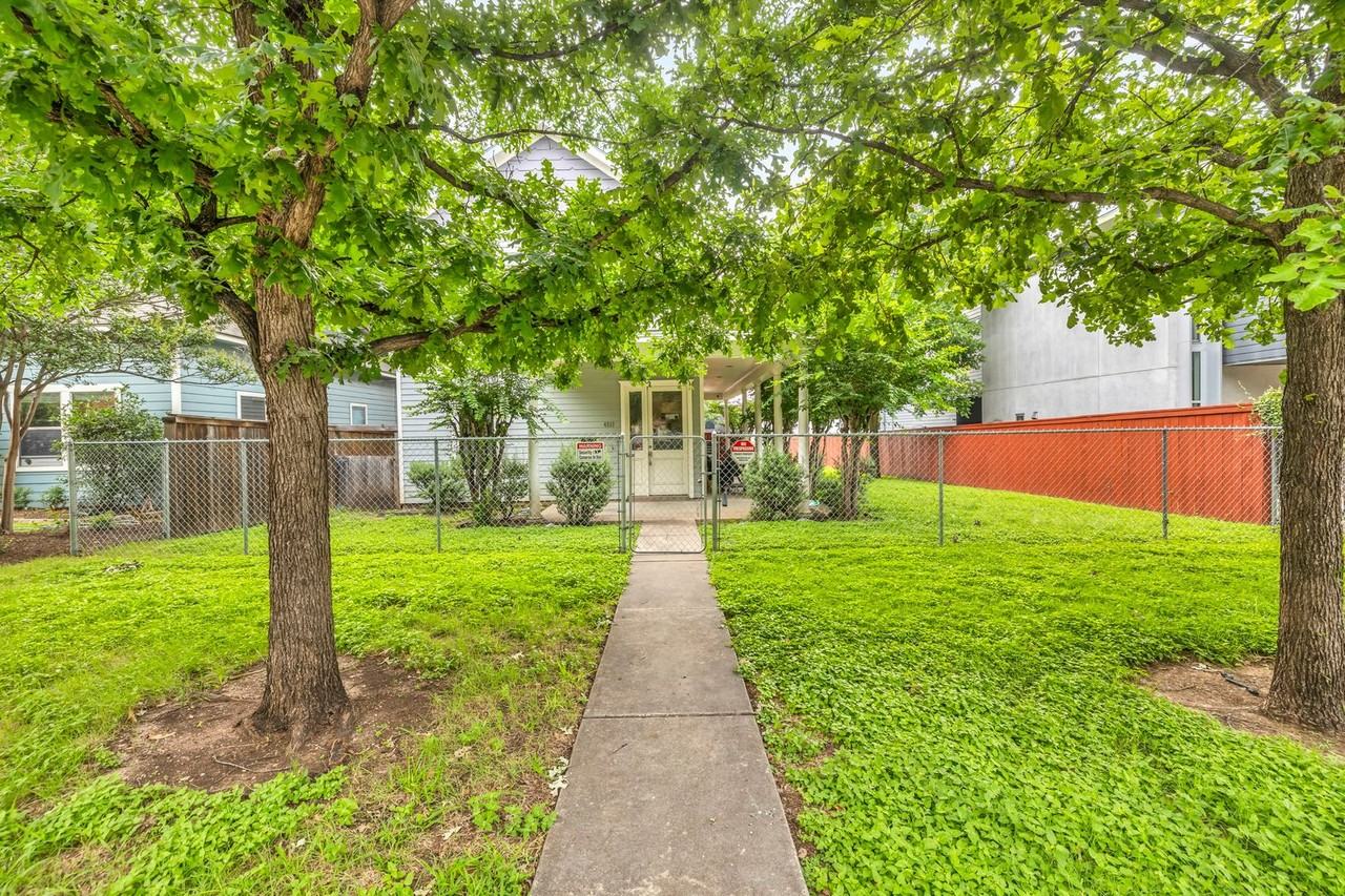 4517 Depew Ave - Photo 3 of 32