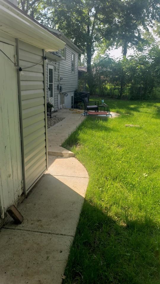 3676 Charring Cross Dr #1 - Photo 4 of 20