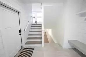 10741 150 Ave - Photo 2 of 19