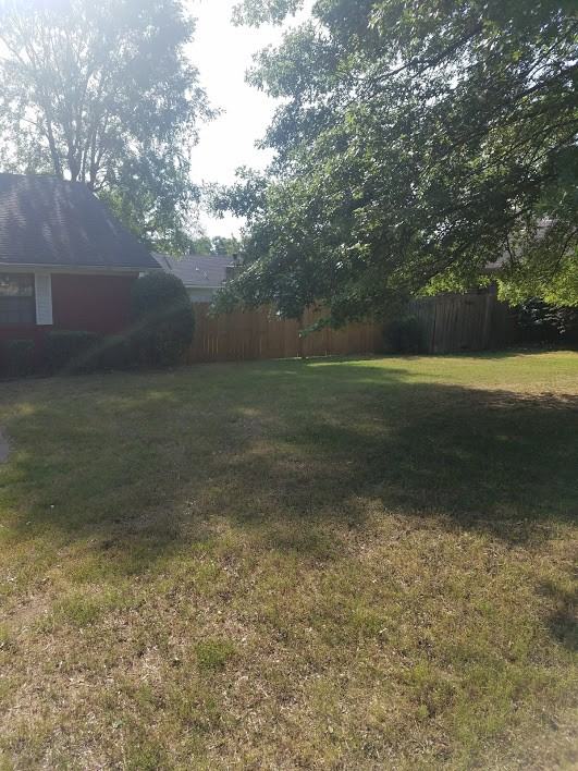 1006 Nightingale Ln - Photo 3 of 10