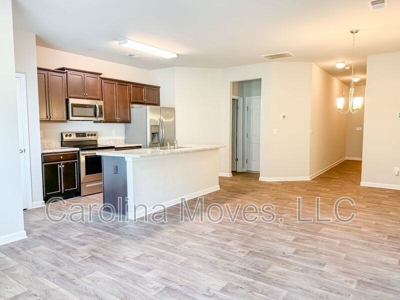 200 Northridge Ct - Photo 4 of 17