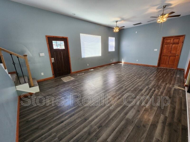 508 Indiana St - Photo 2 of 22