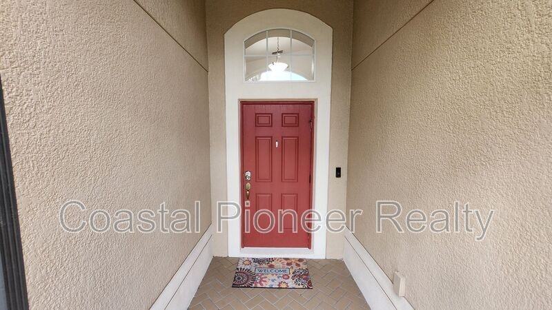 11404 Holmbridge Ln - Photo 2 of 50