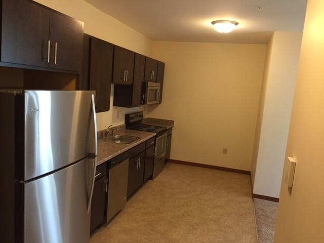 Zimmerman Apartments - Photo 2 of 7