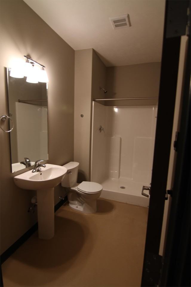 1421 P Street - Photo 4 of 19