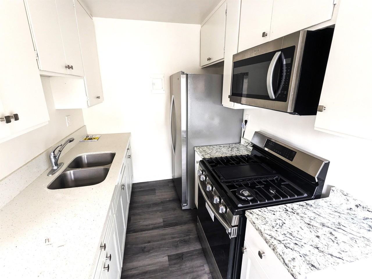 1822 Bridge Street - Photo 5 of 5