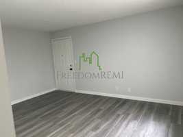 featured image of OakLee Apartment Homes