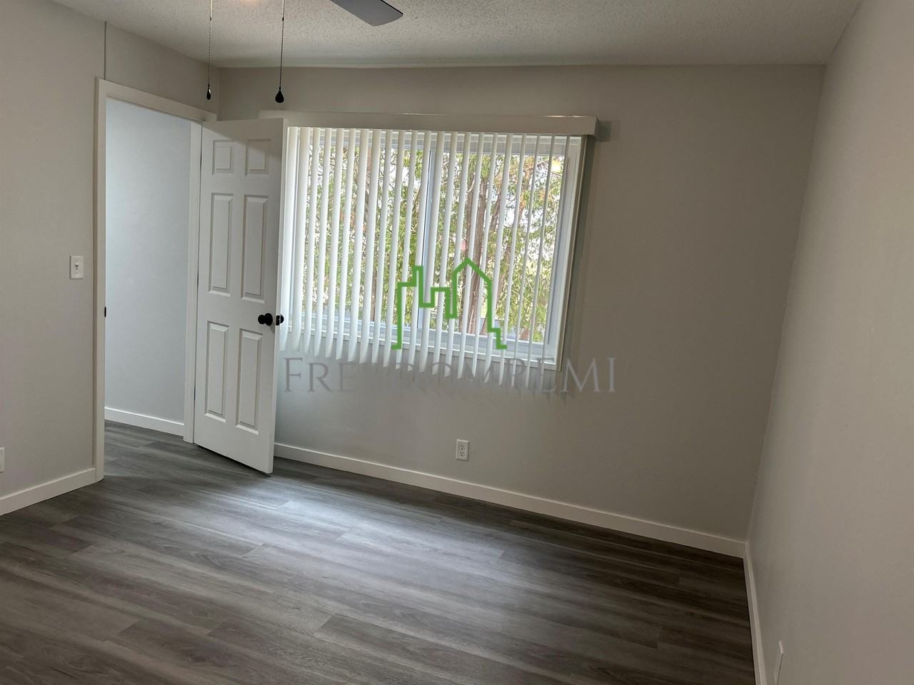 Medallion Apartments - Photo 3 of 5