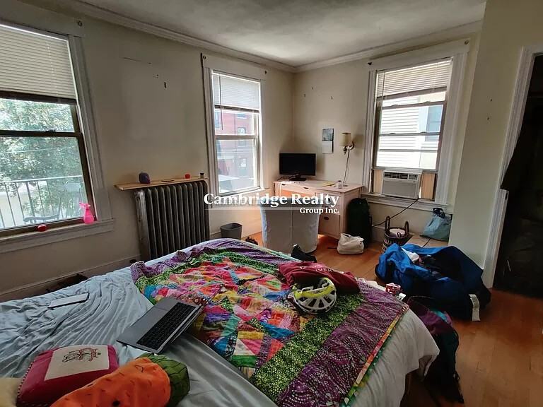 17 Cleveland St #2 - Photo 2 of 15
