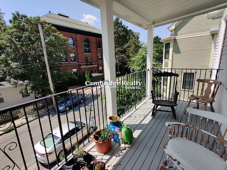 17 Cleveland St #2 - Photo 3 of 15