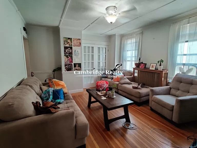 17 Cleveland St #2 - Photo 4 of 15