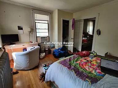 17 Cleveland St #2 - Photo 5 of 15