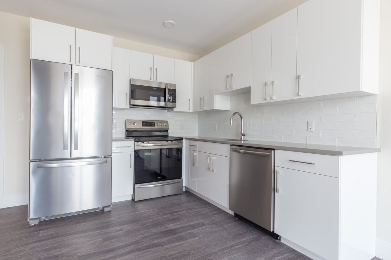 Tremont St. & St. Cyprians #504 - Photo 4 of 10