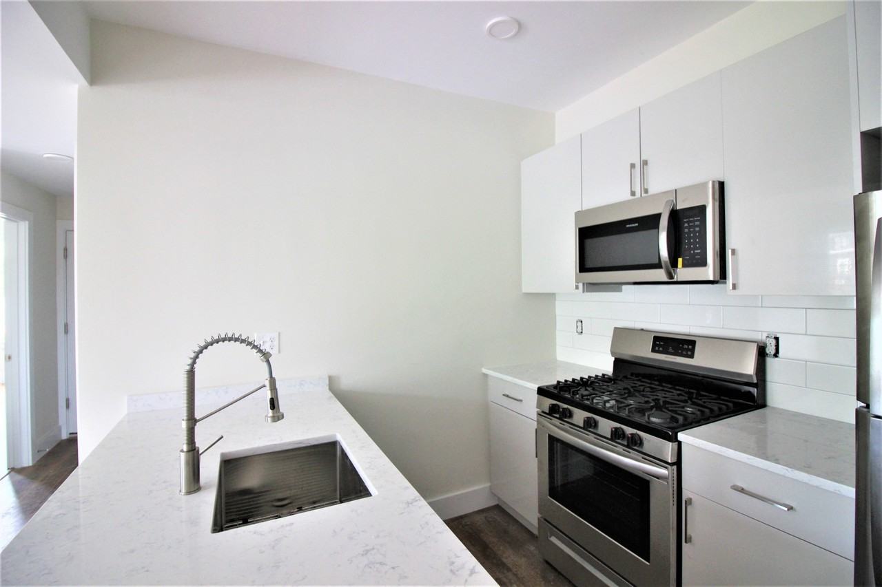 Columbia Rd. & Buttonwood St #3 - Photo 6 of 8