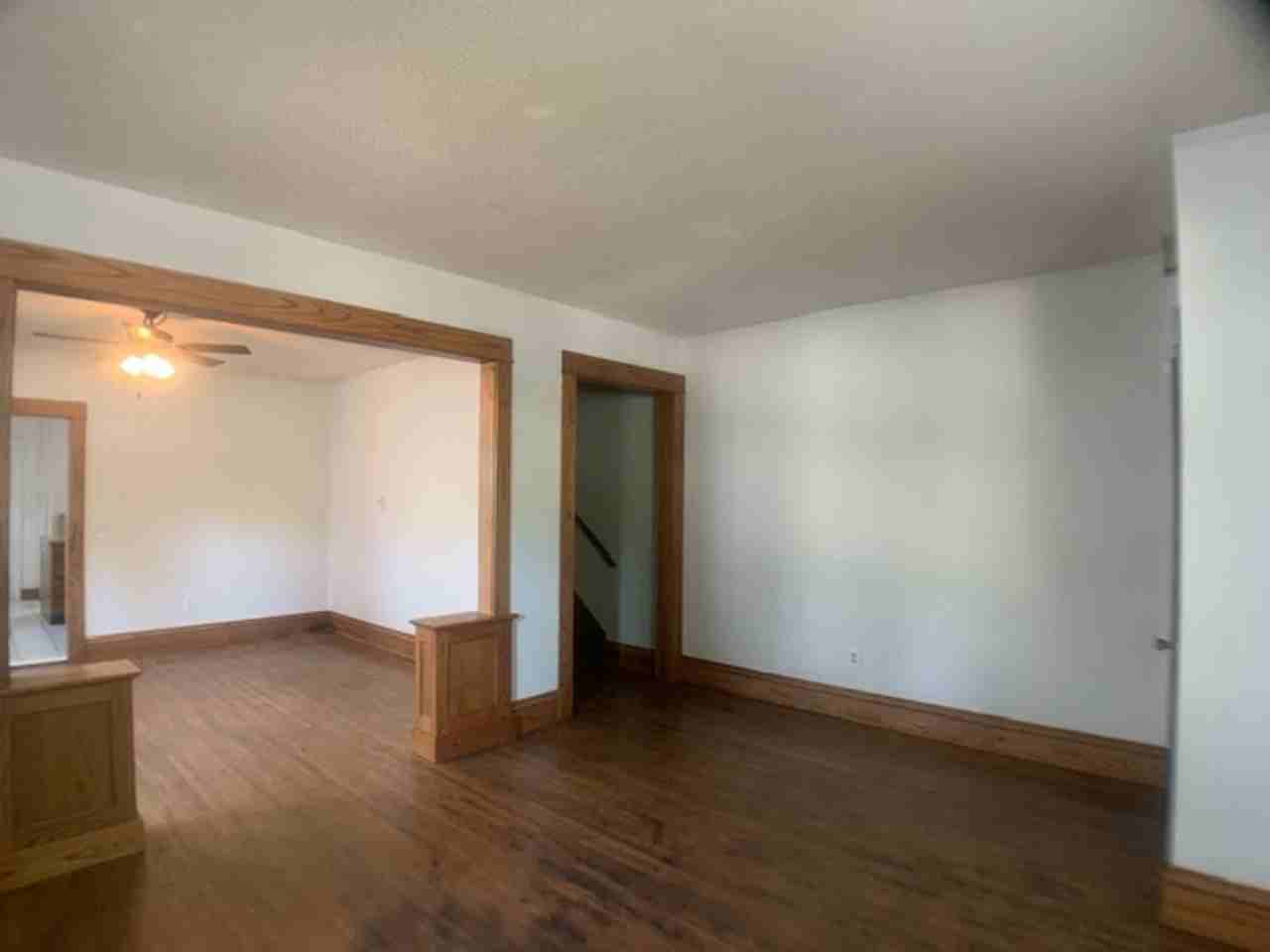 1607-1609 Van Buren Ave - Photo 3 of 34