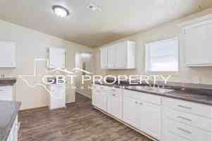 featured image of 715 N Nussbaum St