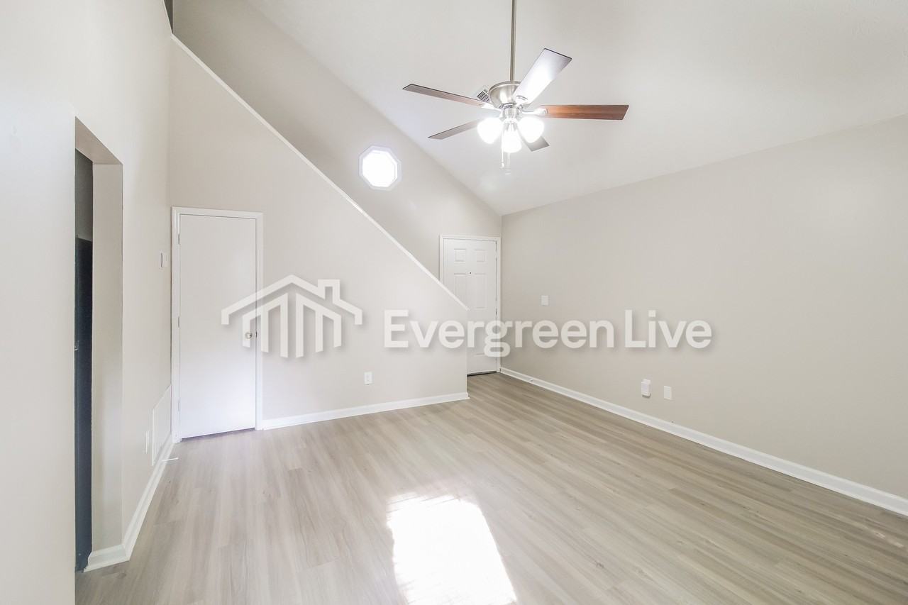 2613 Laurel View Dr - Photo 6 of 18