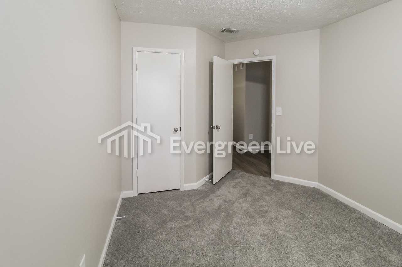 2613 Laurel View Dr - Photo 7 of 12