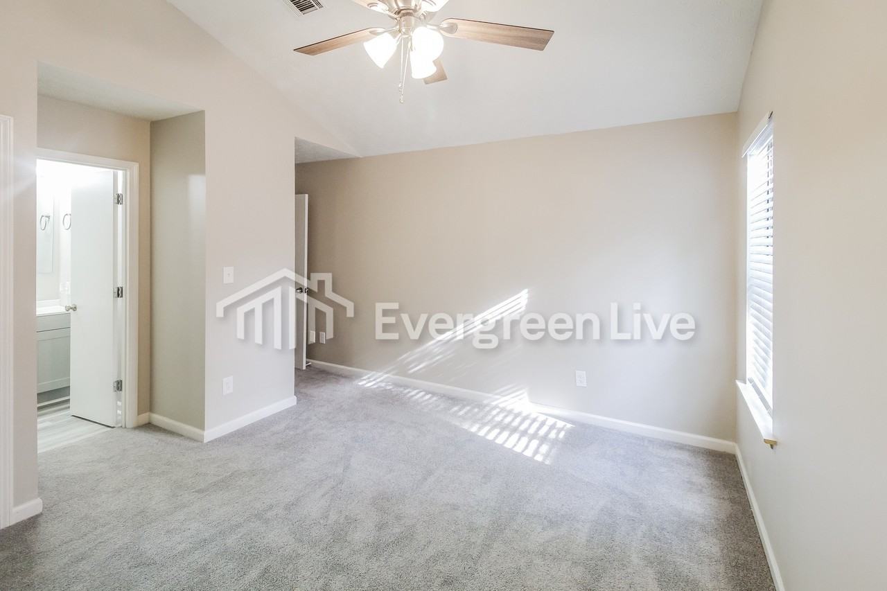 2613 Laurel View Dr - Photo 5 of 12