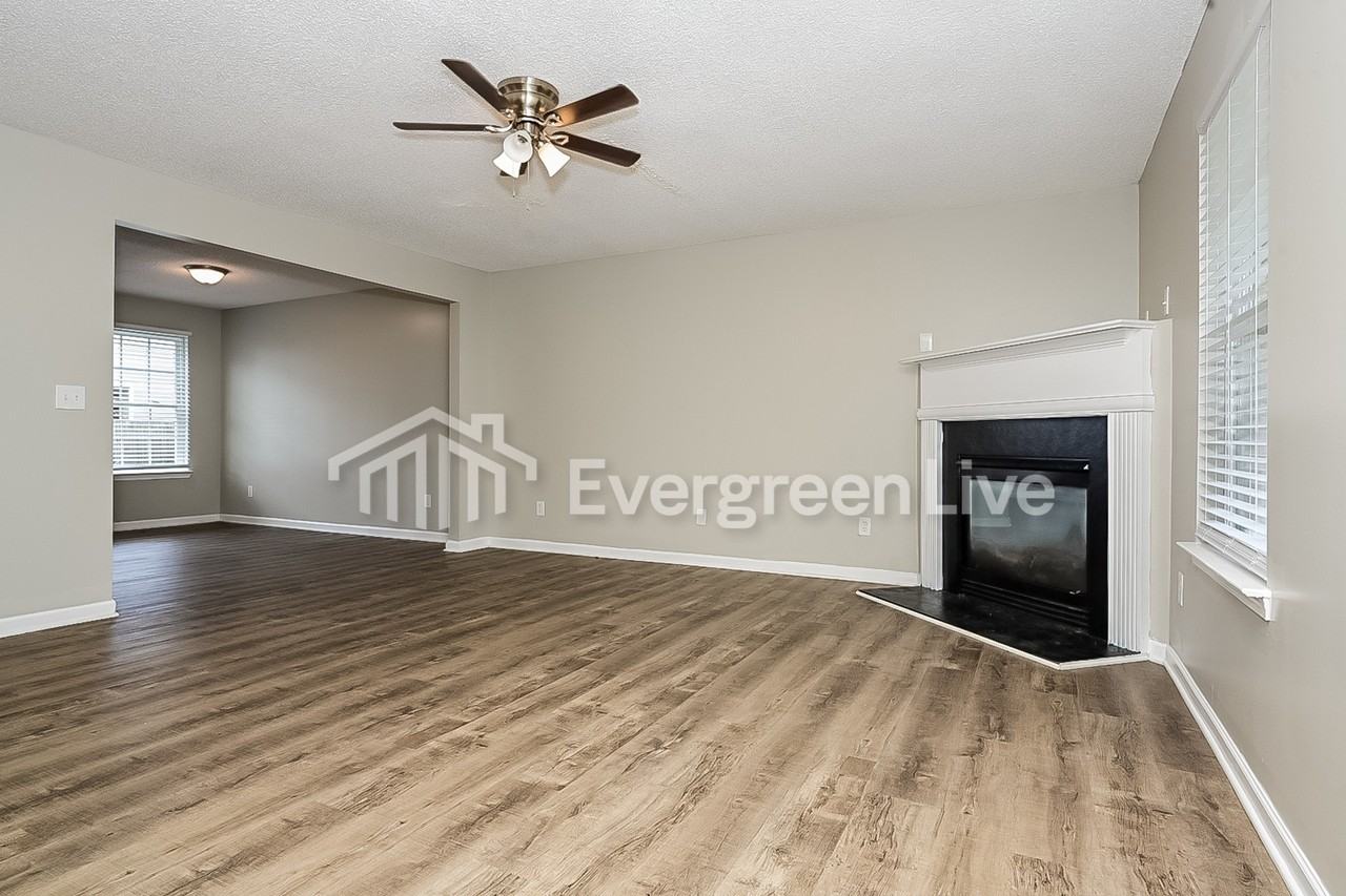 450 Kara Ln - Photo 4 of 19