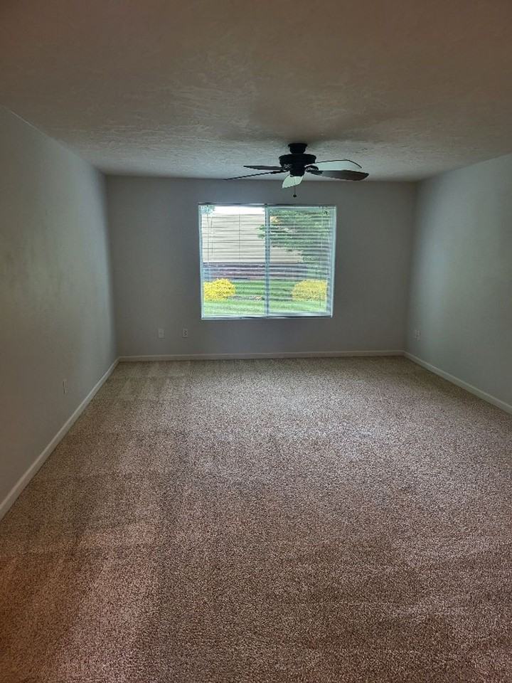 110 3rd Ave Nw - Photo 3 of 26