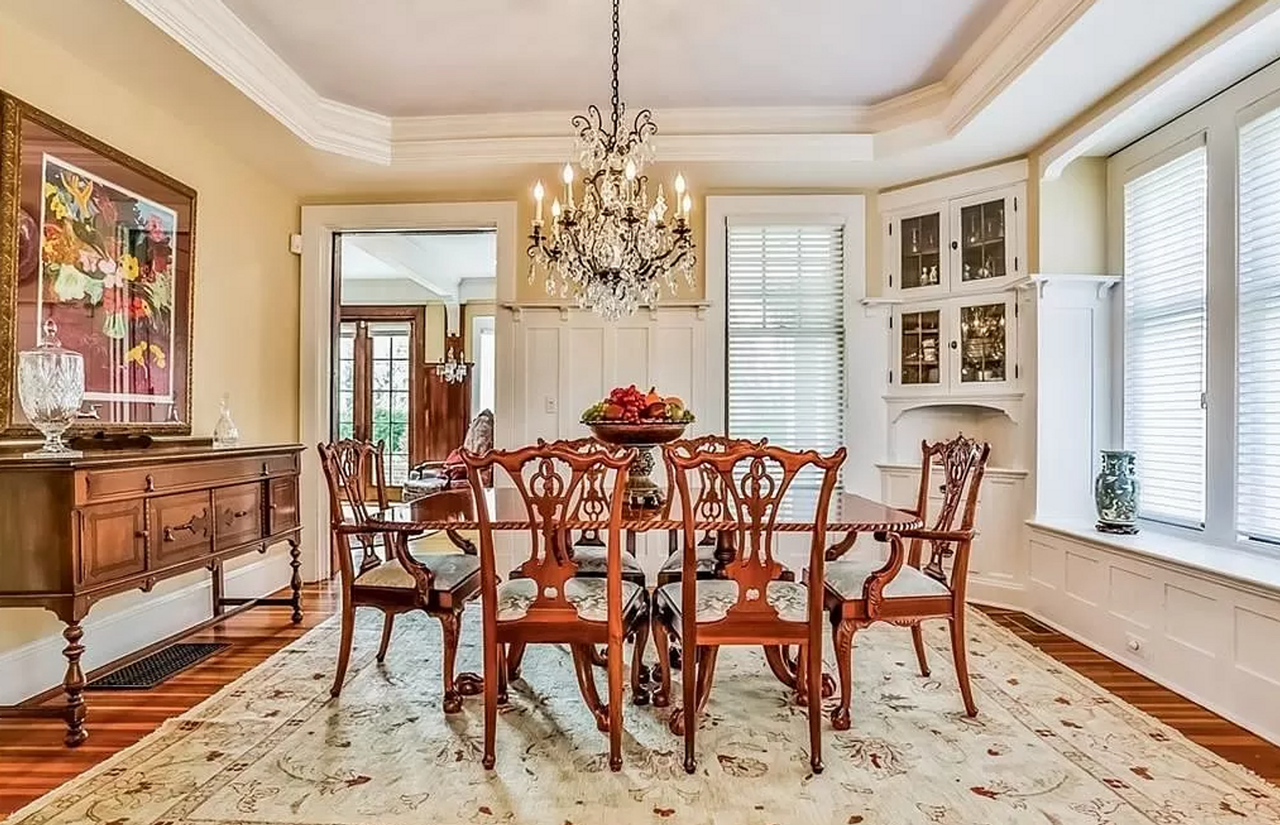 166 Huntington St - Photo 4 of 29