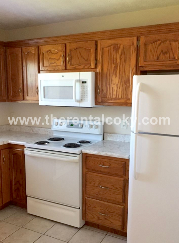 124 Mallory - Photo 3 of 5