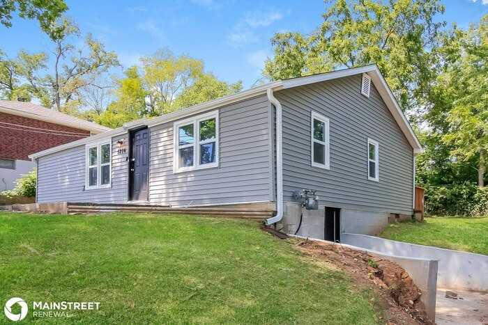 5216 Ne Barnes Ave - Photo 3 of 16